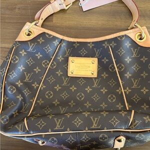Louis Vuitton Brown Monogram Women's Bag